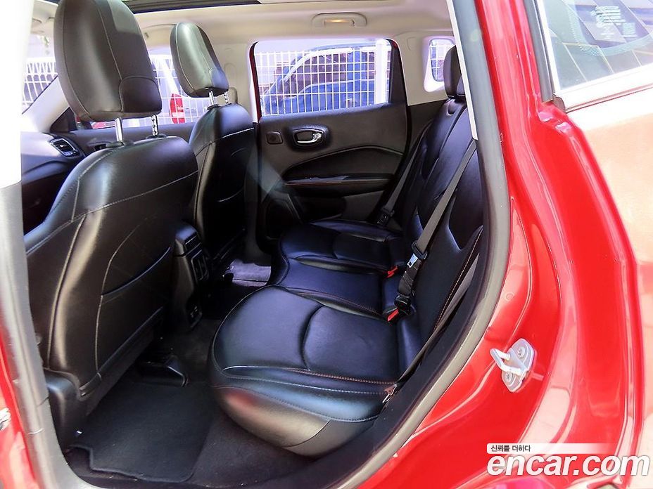 Jeep Compass 2nd Gen фото 6