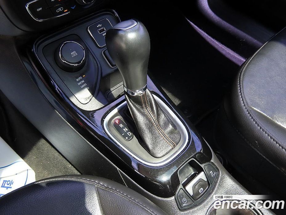 Jeep Compass 2nd Gen фото 10