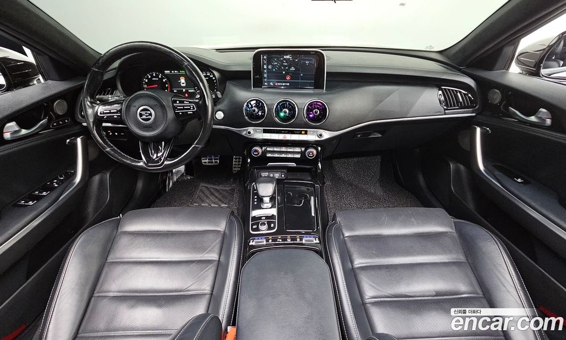 Kia Stinger фото 7
