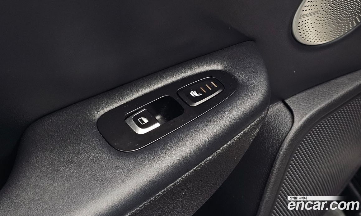 Kia Stinger фото 17