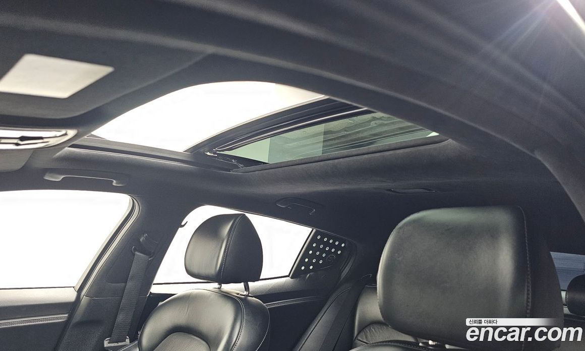Kia Stinger фото 20