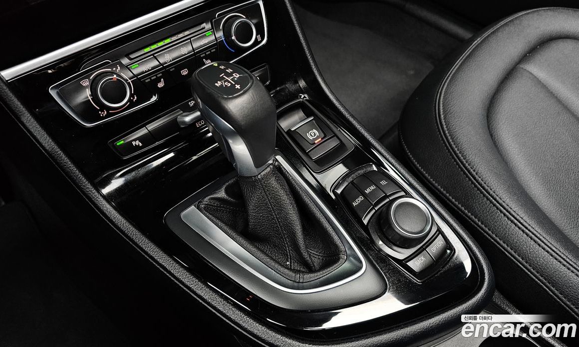BMW 2-Series (F45) фото 9