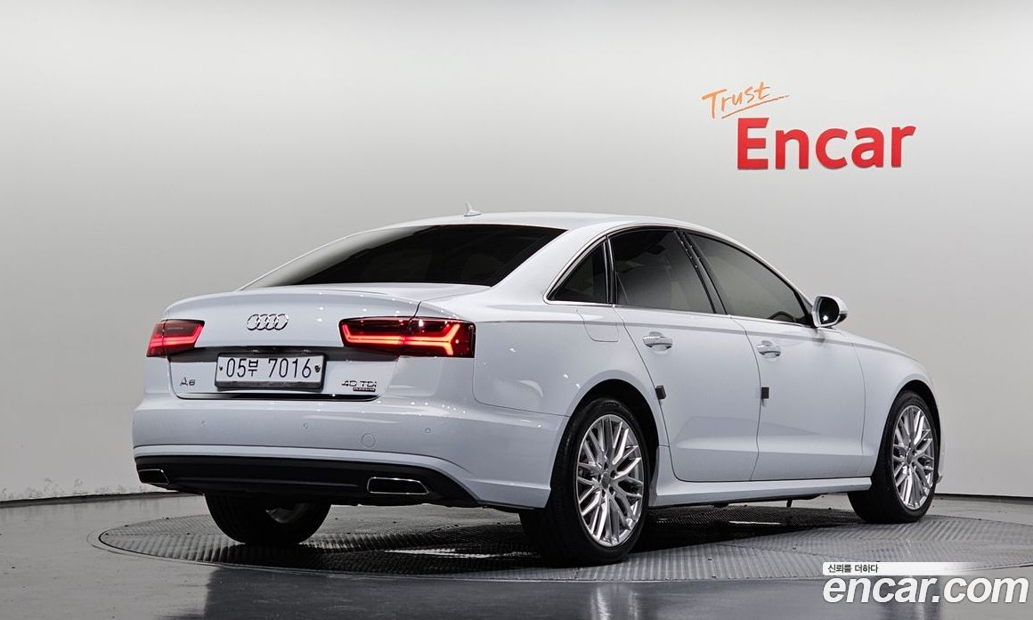 Audi A6 (C7) фото 2