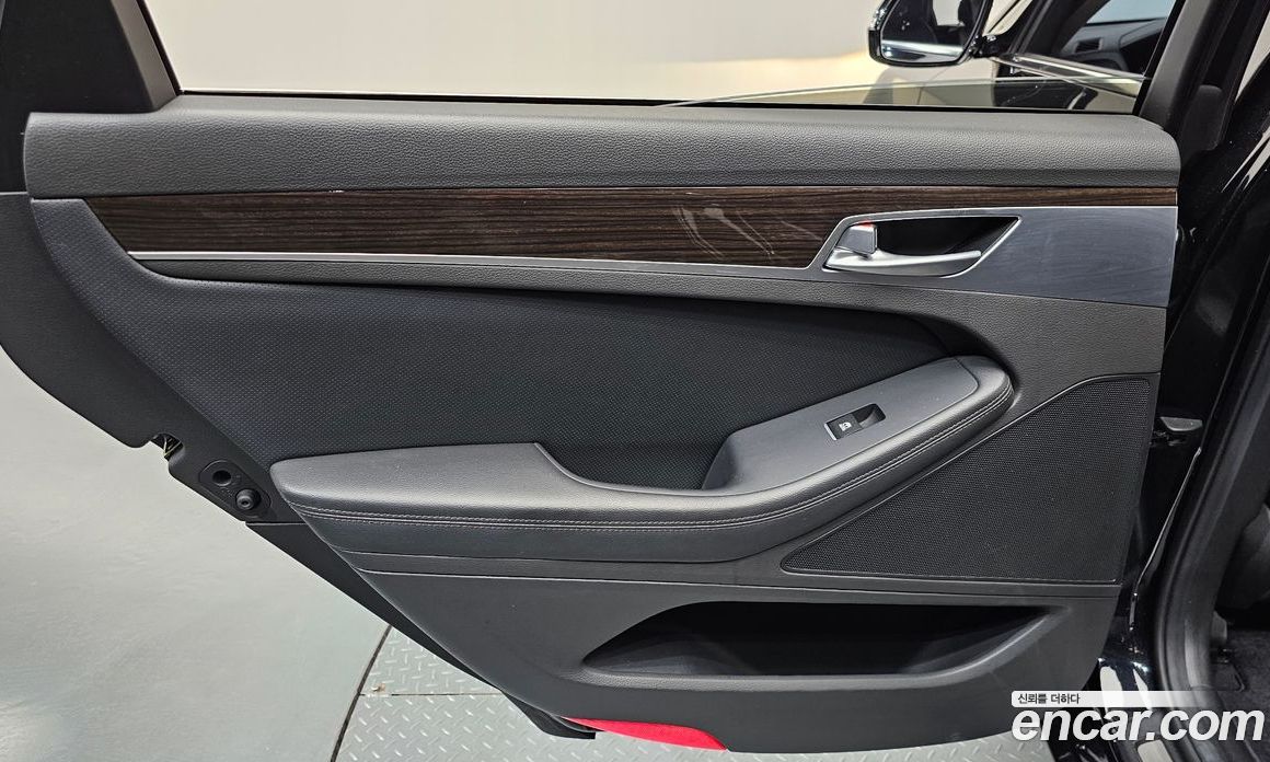 Genesis G80 фото 25