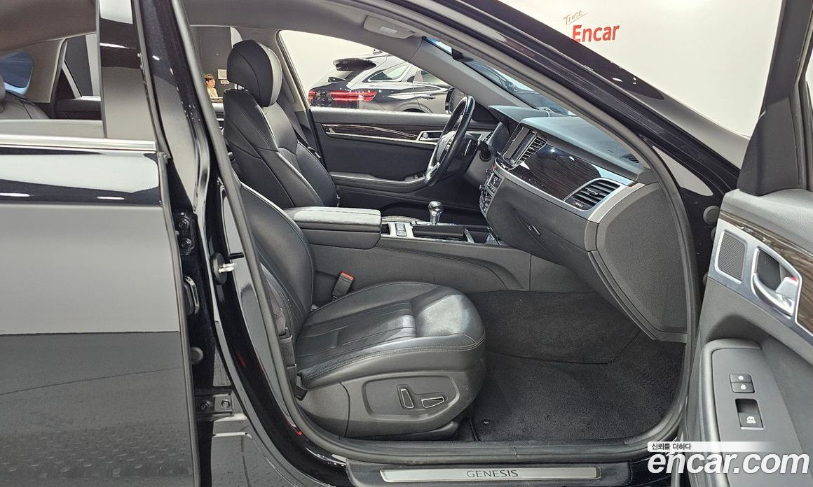 Genesis G80 фото 26