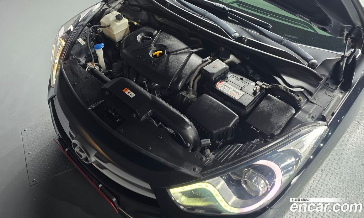 Hyundai i40 Saloon фото 6