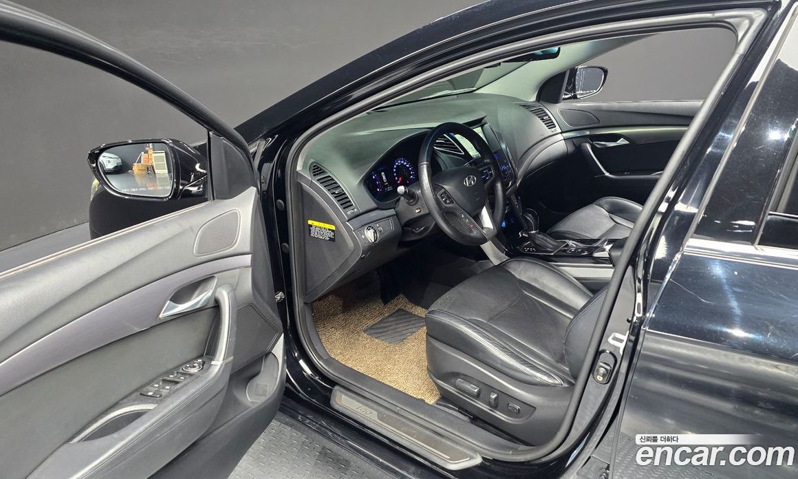 Hyundai i40 Saloon фото 11