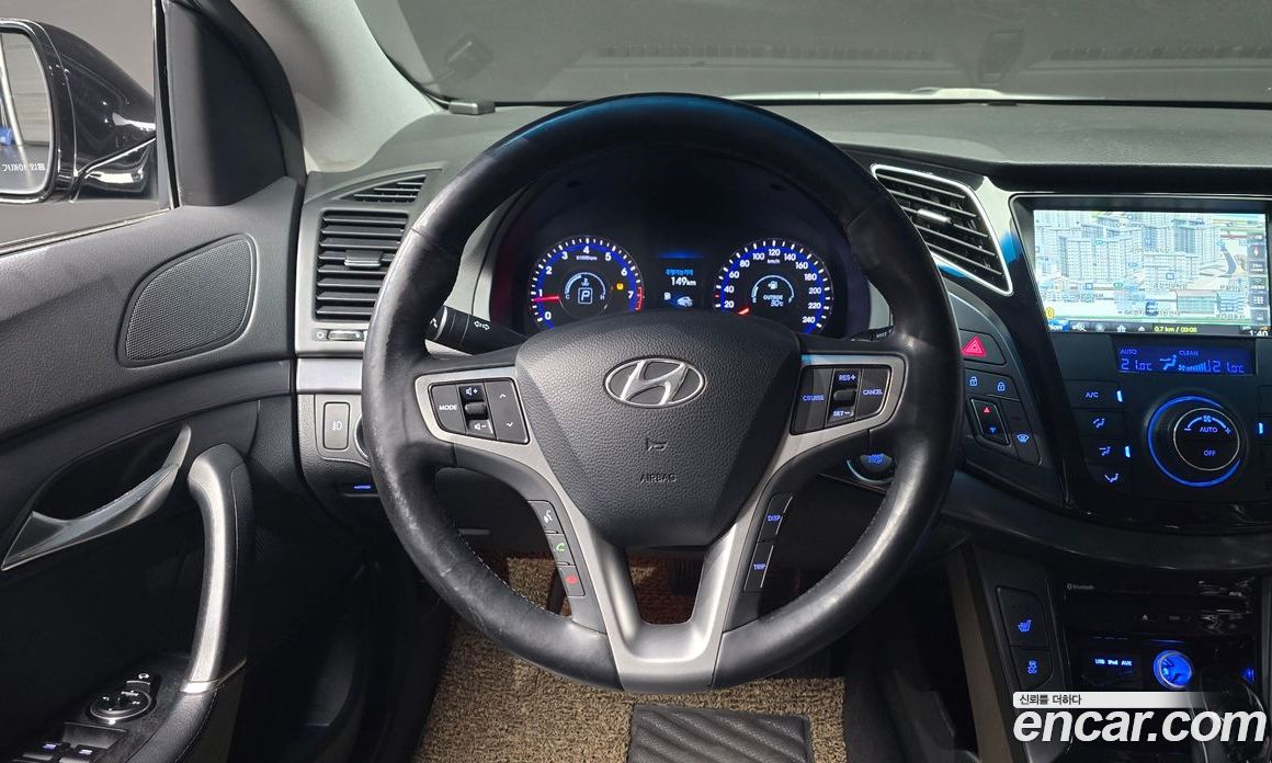 Hyundai i40 Saloon фото 13
