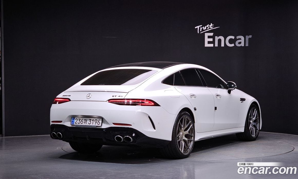 Mercedes-Benz AMG GT фото 2