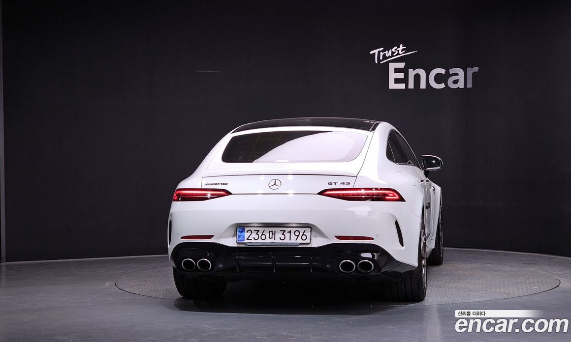 Mercedes-Benz AMG GT фото 4