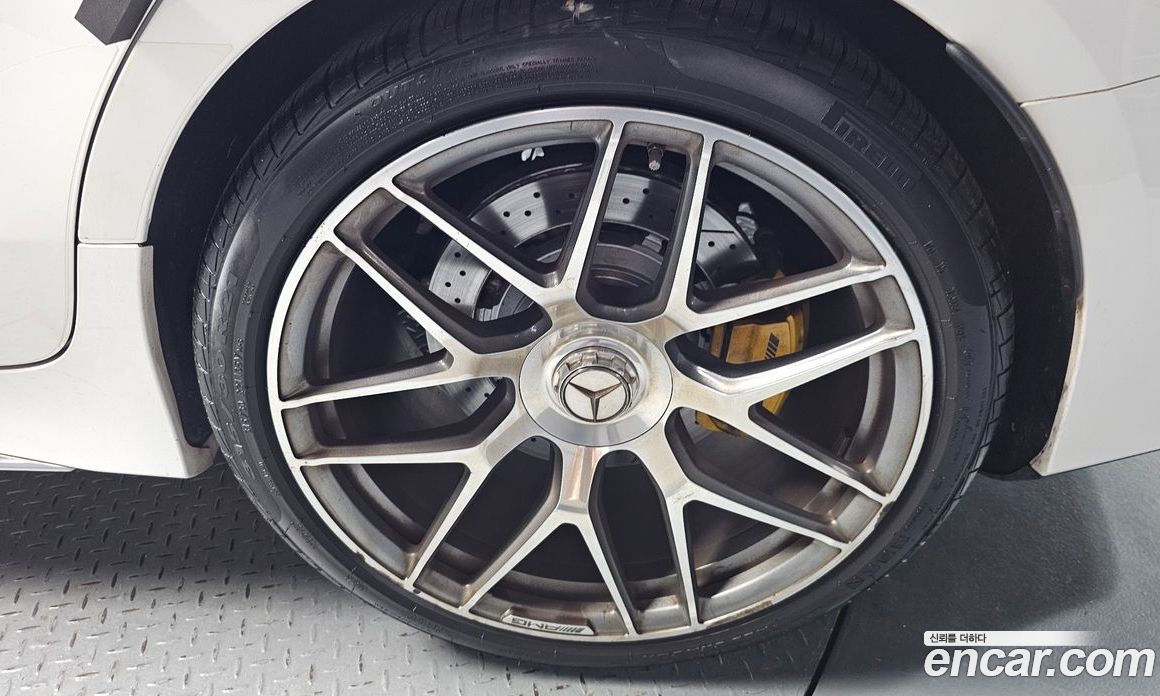Mercedes-Benz AMG GT фото 21