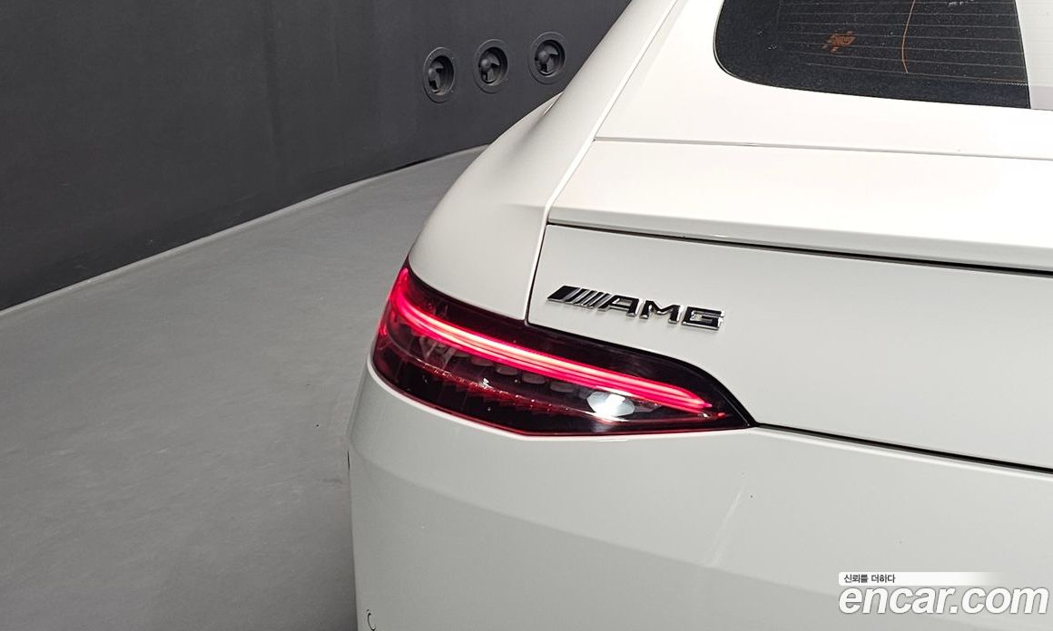 Mercedes-Benz AMG GT фото 23