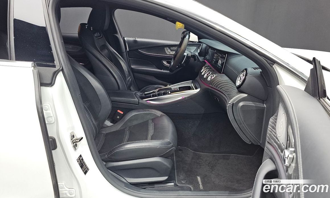 Mercedes-Benz AMG GT фото 26