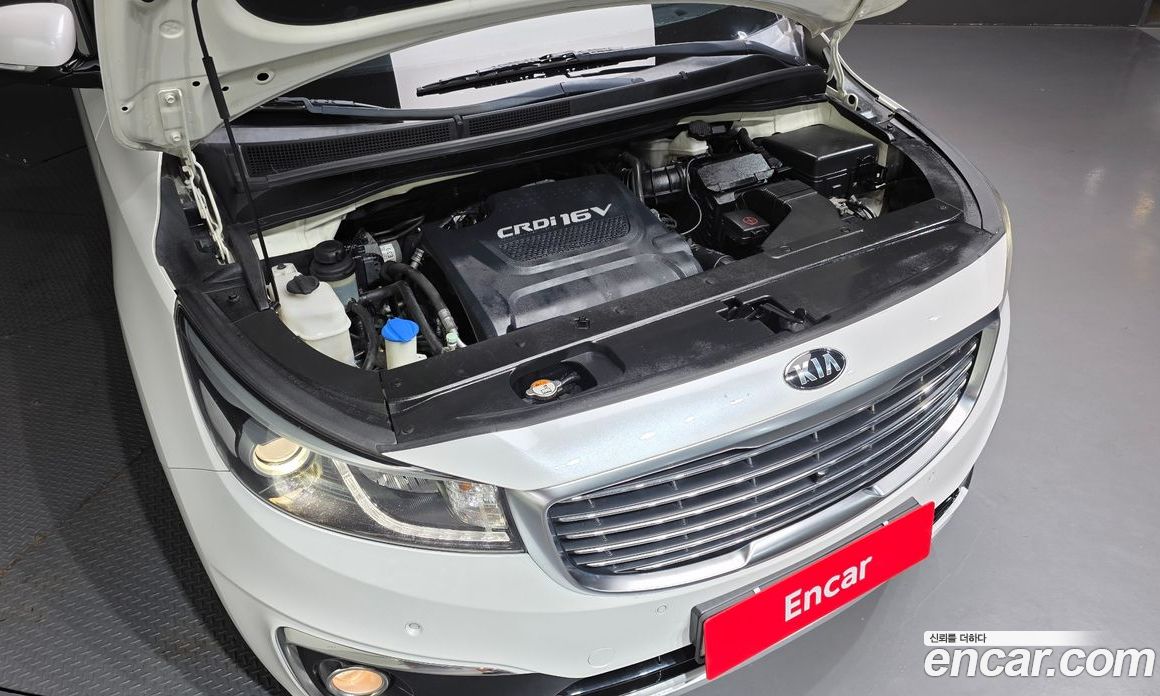 Kia Carnival 3rd Gen фото 6