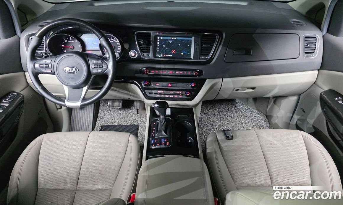 Kia Carnival 3rd Gen фото 7