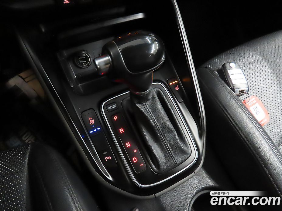 Kia Carens 3rd Gen фото 9
