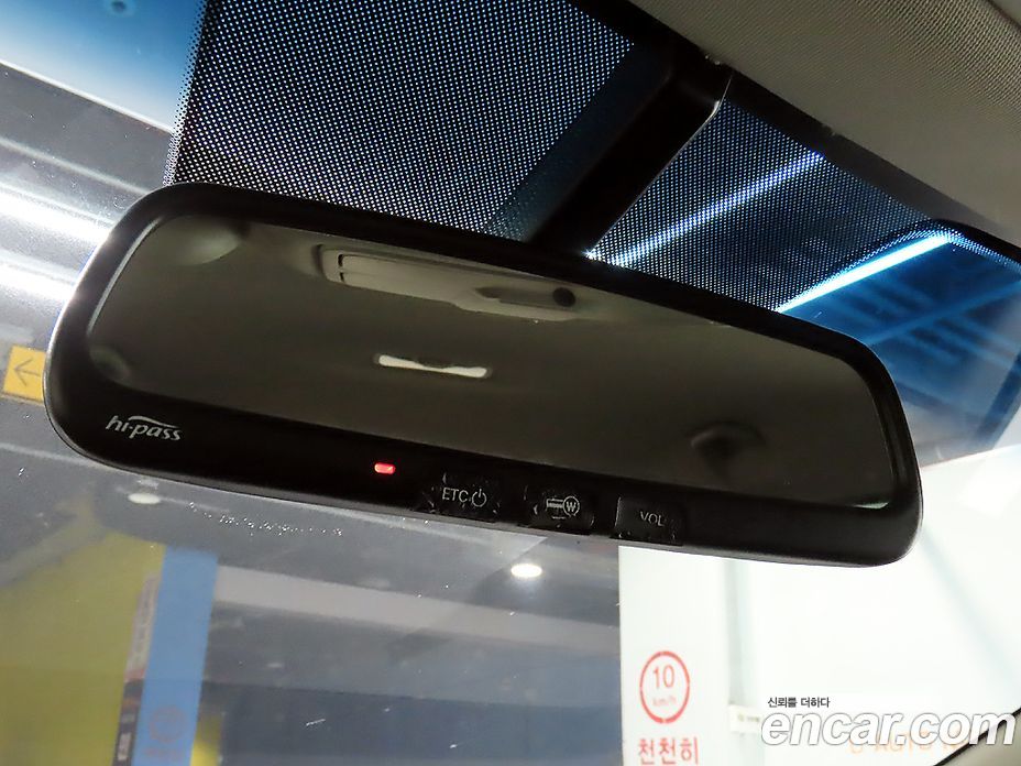 Kia Carens 3rd Gen фото 13
