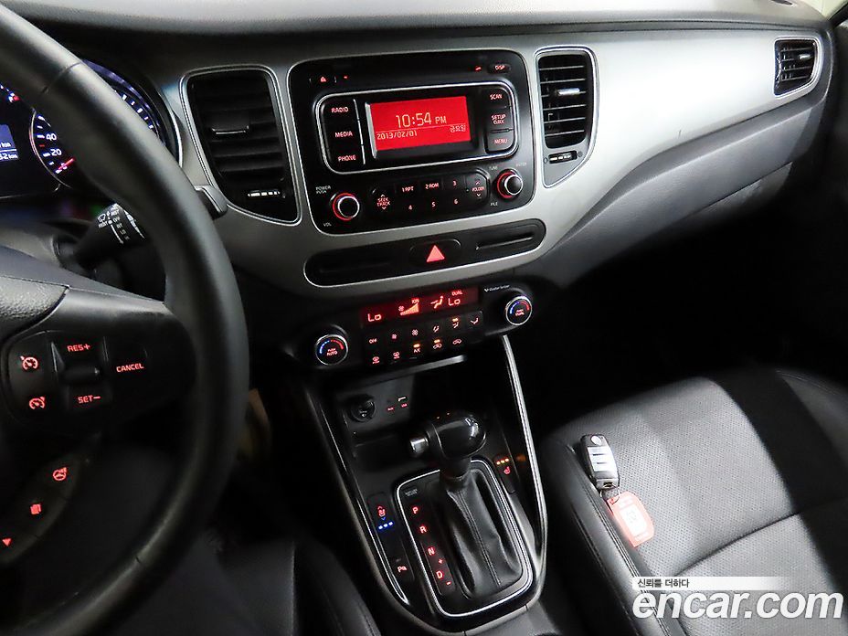 Kia Carens 3rd Gen фото 14