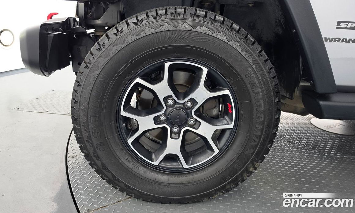 Jeep Wrangler (JK) фото 5
