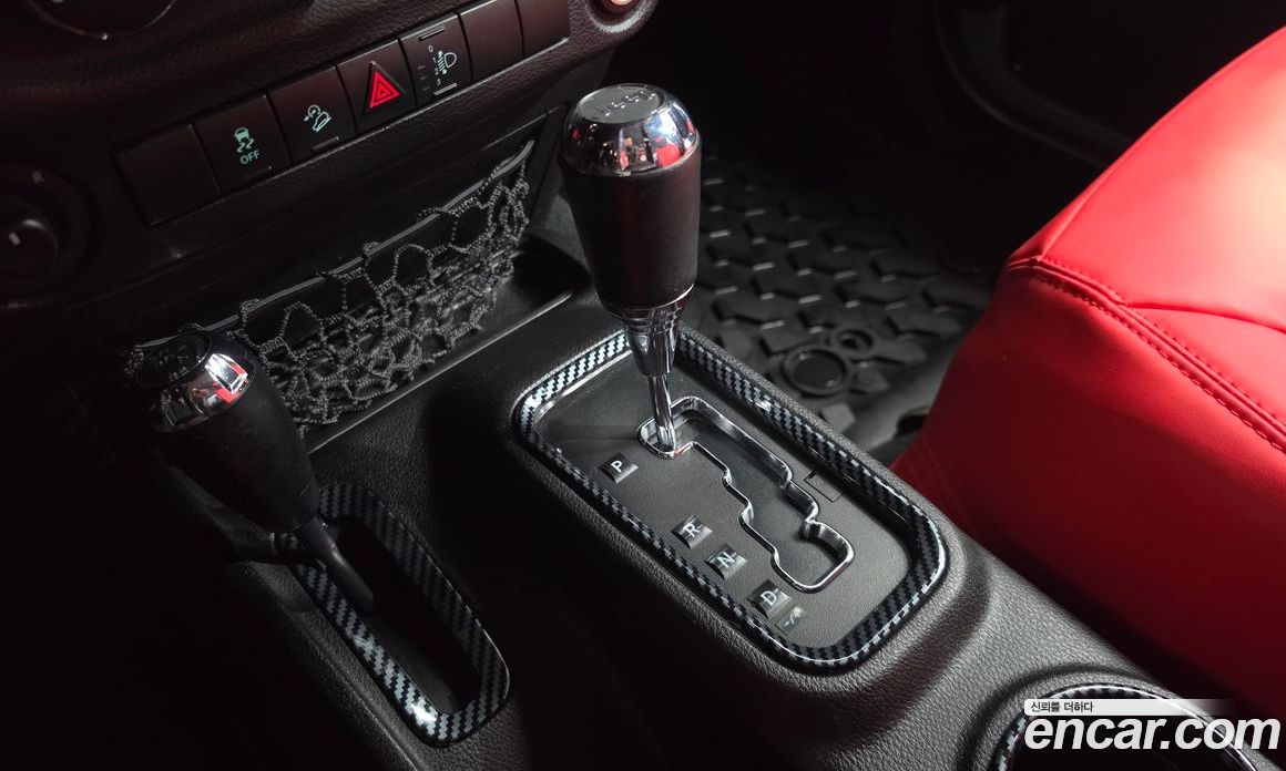 Jeep Wrangler (JK) фото 9
