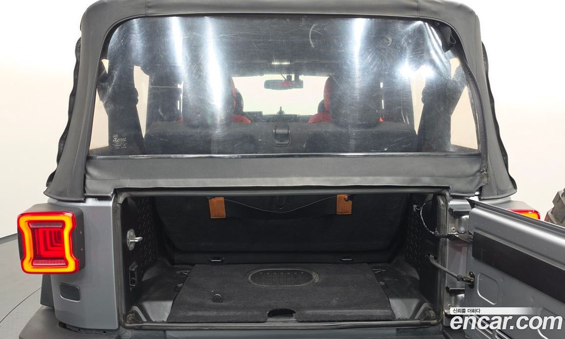 Jeep Wrangler (JK) фото 17