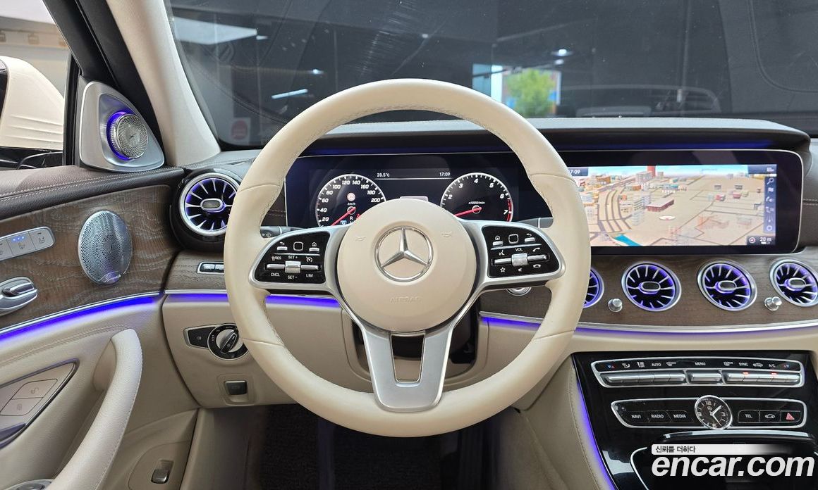 Mercedes-Benz E-Class W213 фото 12