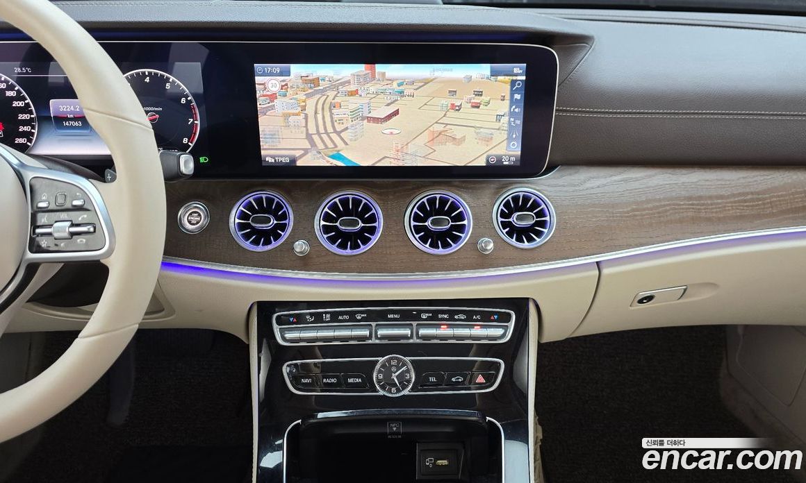 Mercedes-Benz E-Class W213 фото 13