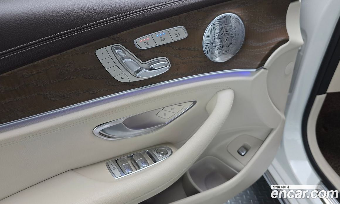 Mercedes-Benz E-Class W213 фото 15