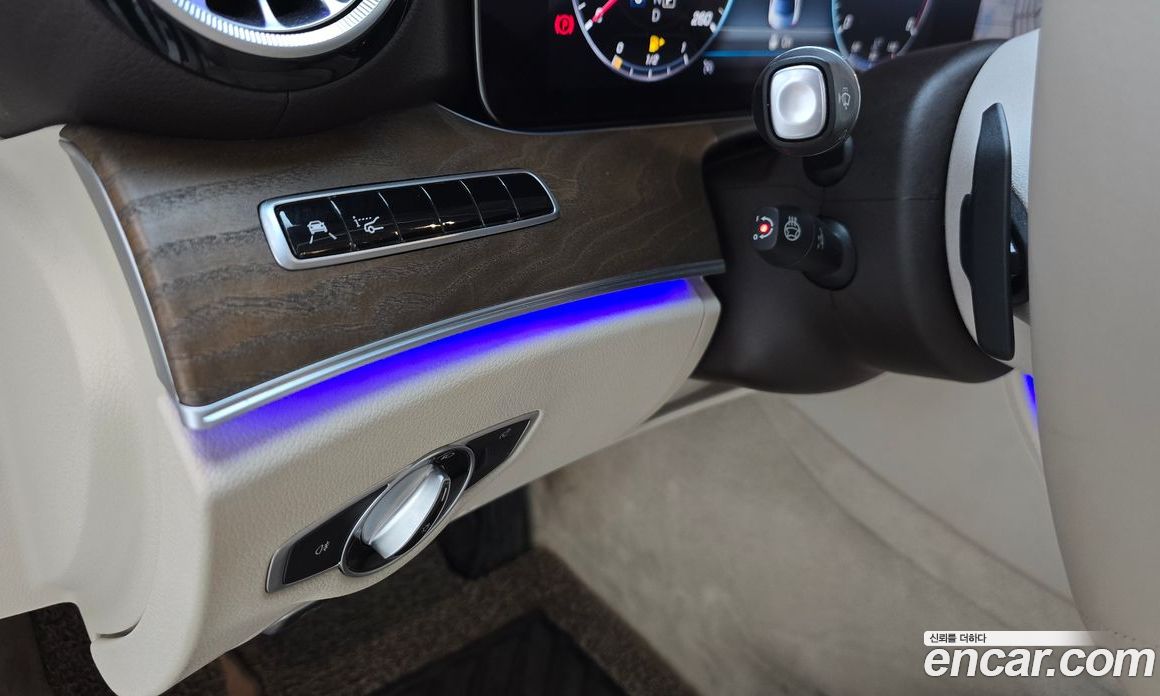 Mercedes-Benz E-Class W213 фото 16