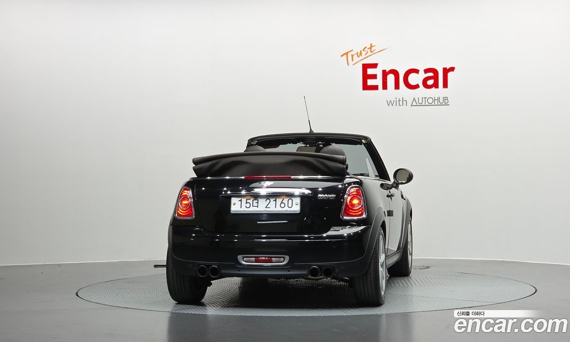 Mini Cooper Convertible фото 3