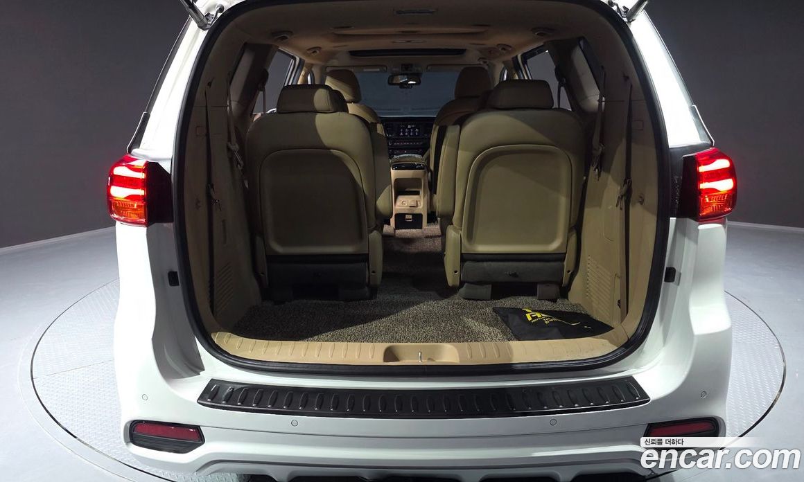 Kia Carnival 3rd Gen Restyling фото 20