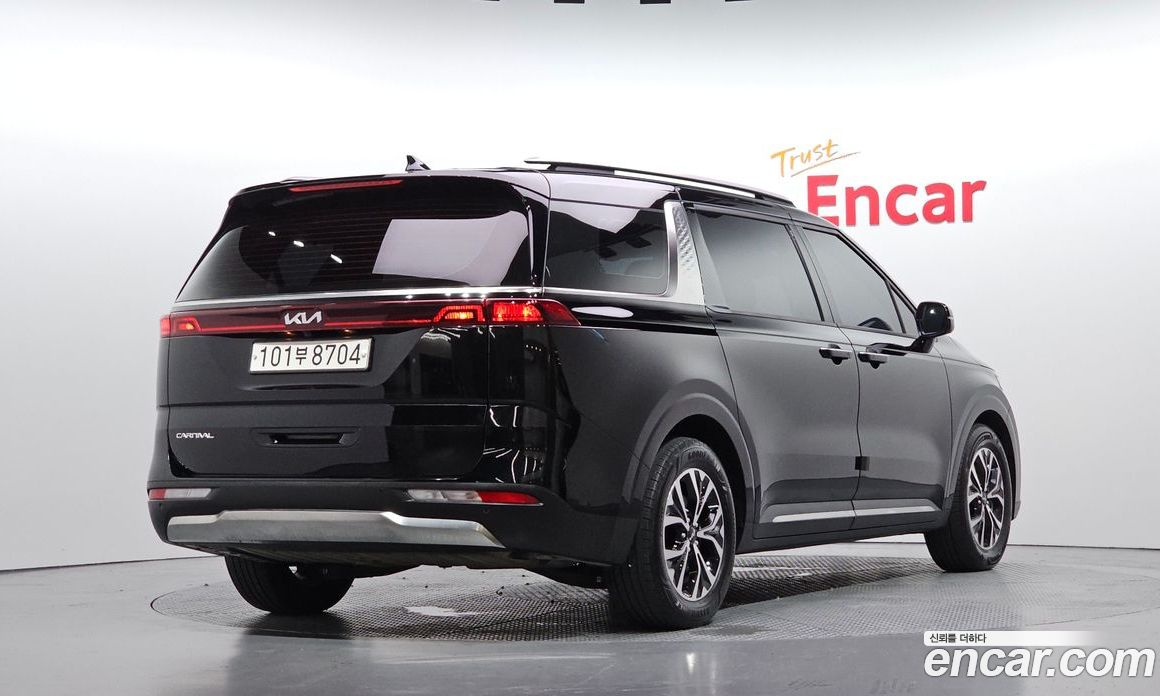 Kia Carnival 4th Gen фото 2