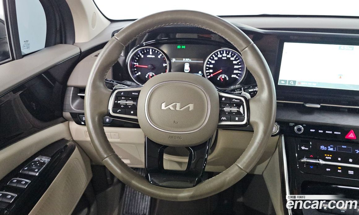 Kia Carnival 4th Gen фото 11