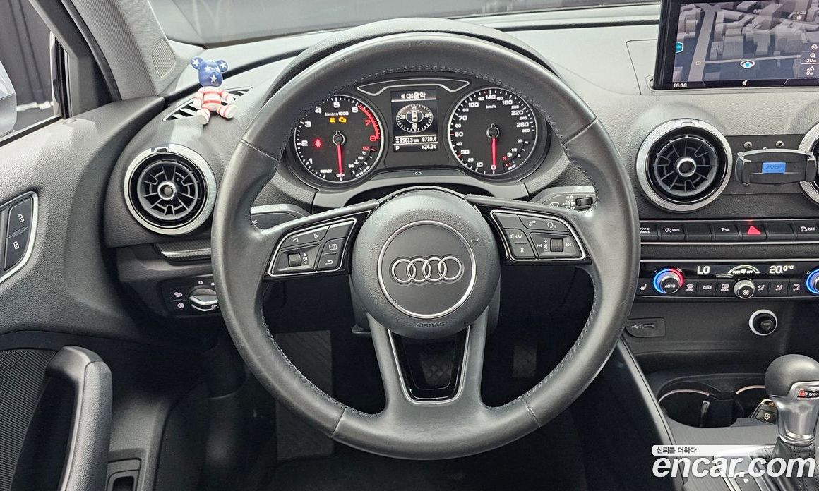 Audi A3 (8V) фото 12