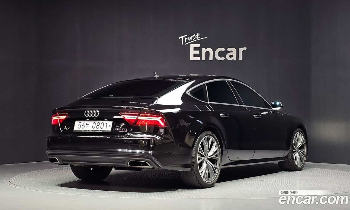Audi A7 фото 2