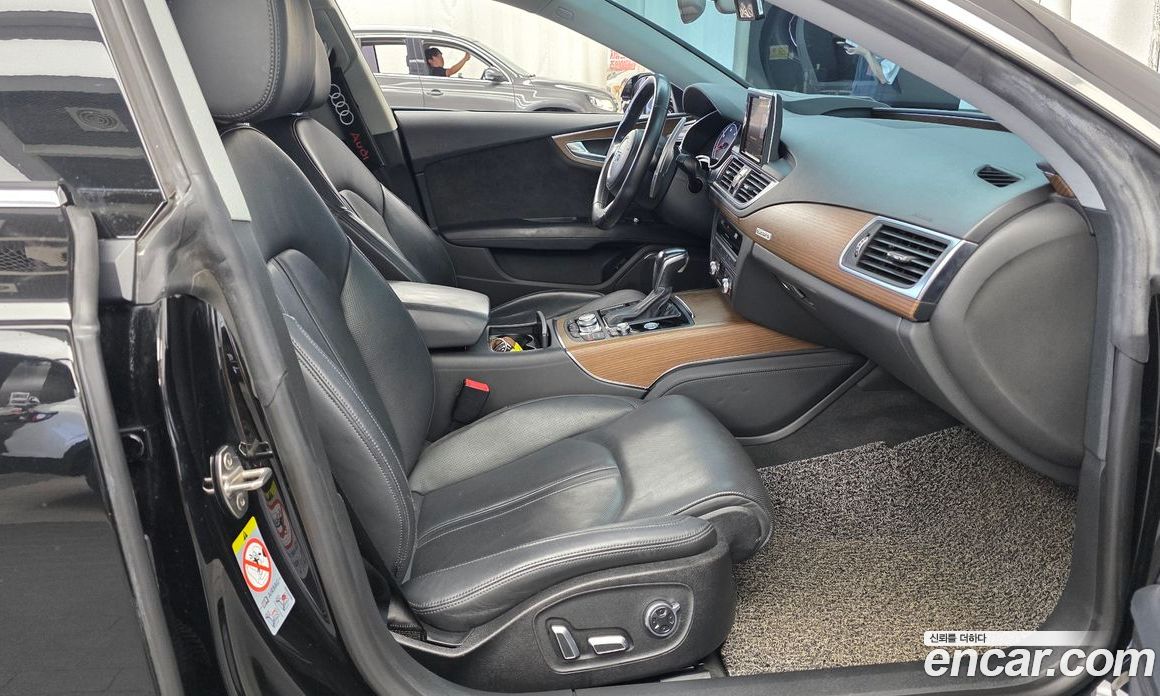 Audi A7 фото 11