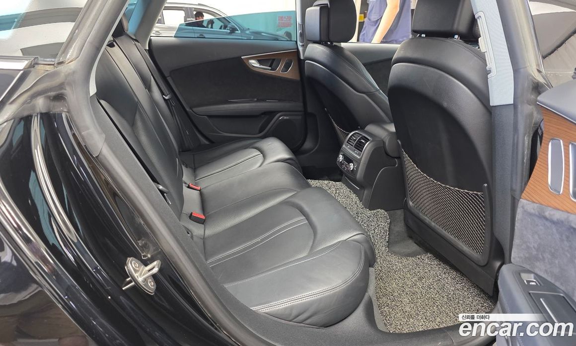 Audi A7 фото 12