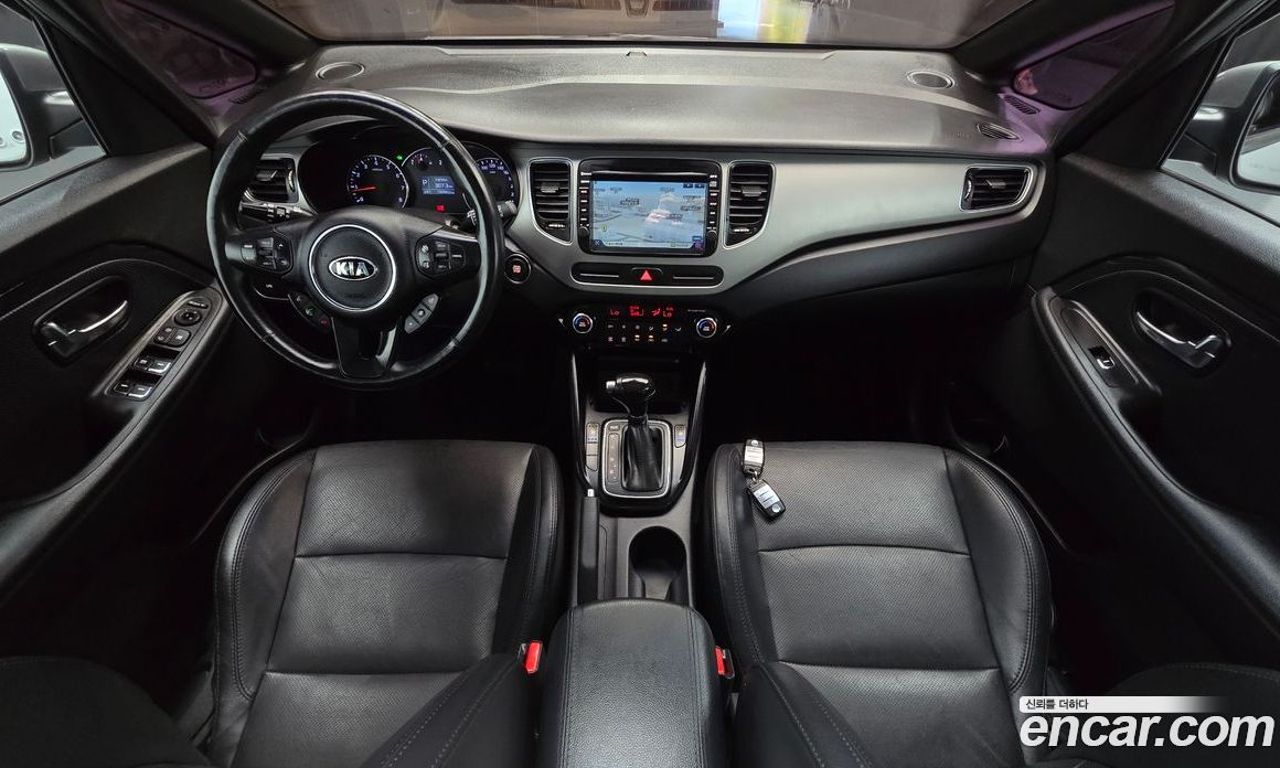 Kia Carens 3rd Gen фото 7