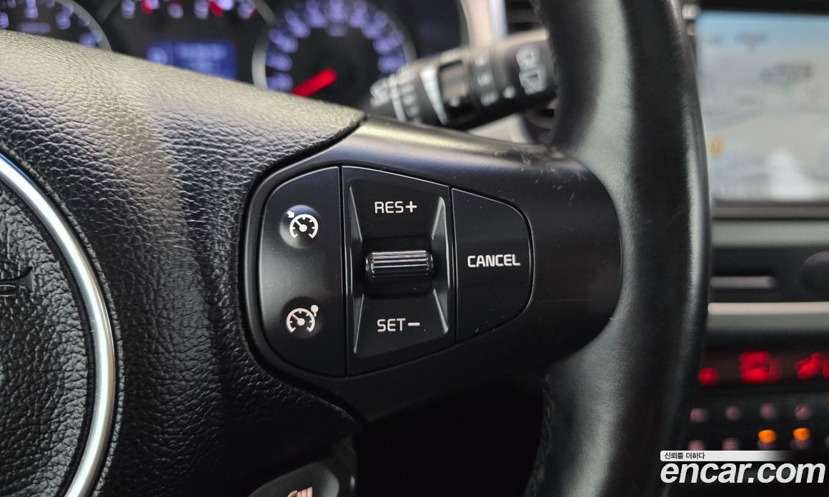 Kia Carens 3rd Gen фото 18