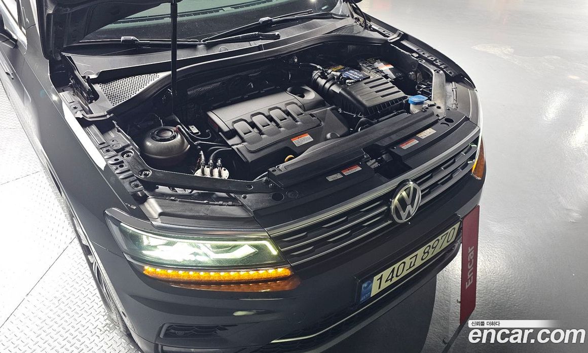 Volkswagen Tiguan 2nd Gen фото 5