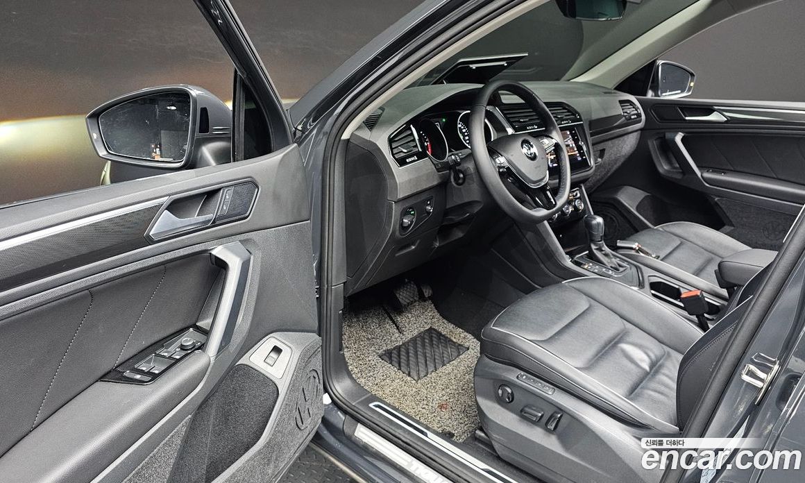 Volkswagen Tiguan 2nd Gen фото 9