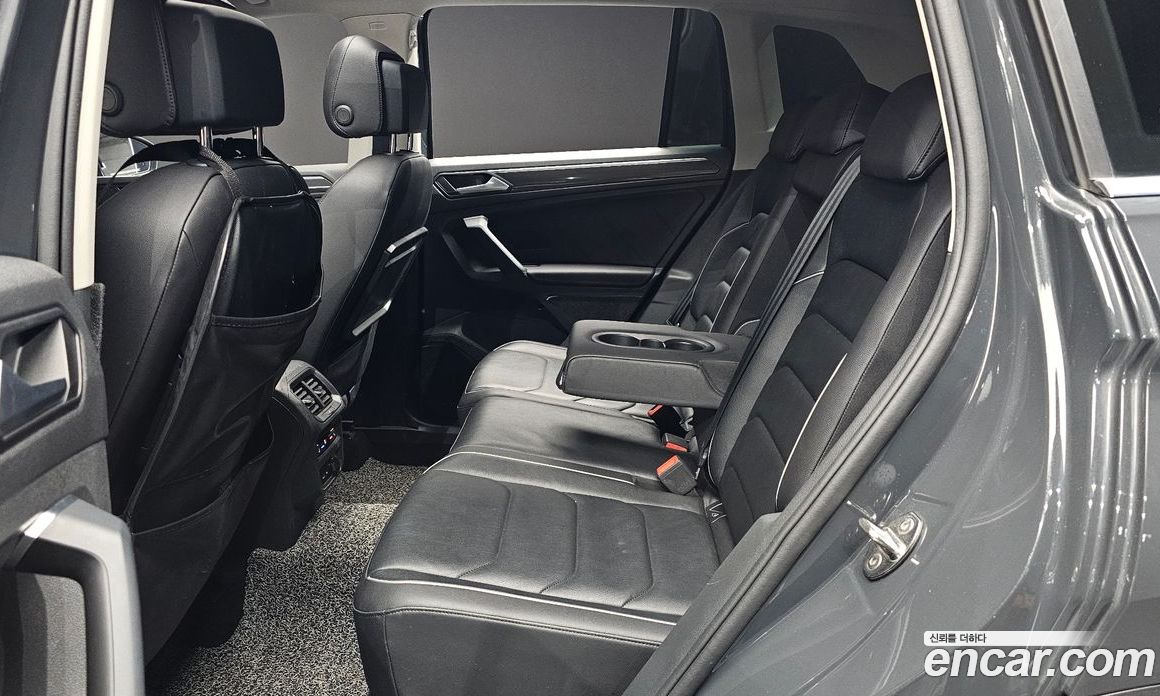 Volkswagen Tiguan 2nd Gen фото 10