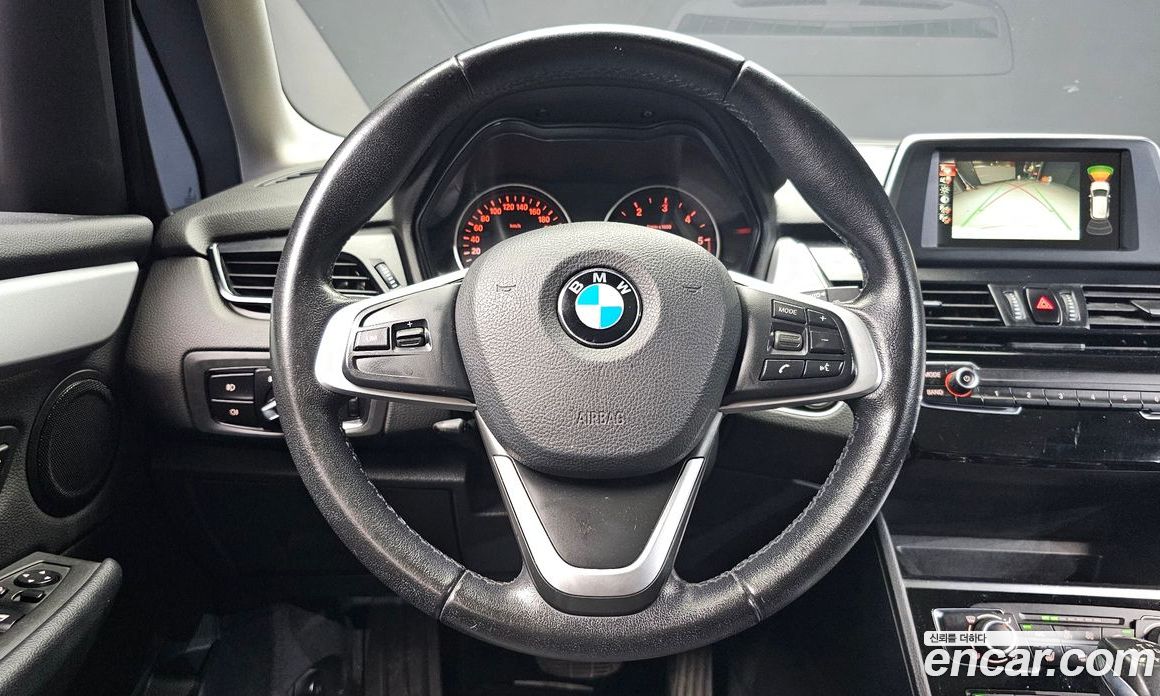 BMW 2-Series (F45) фото 13