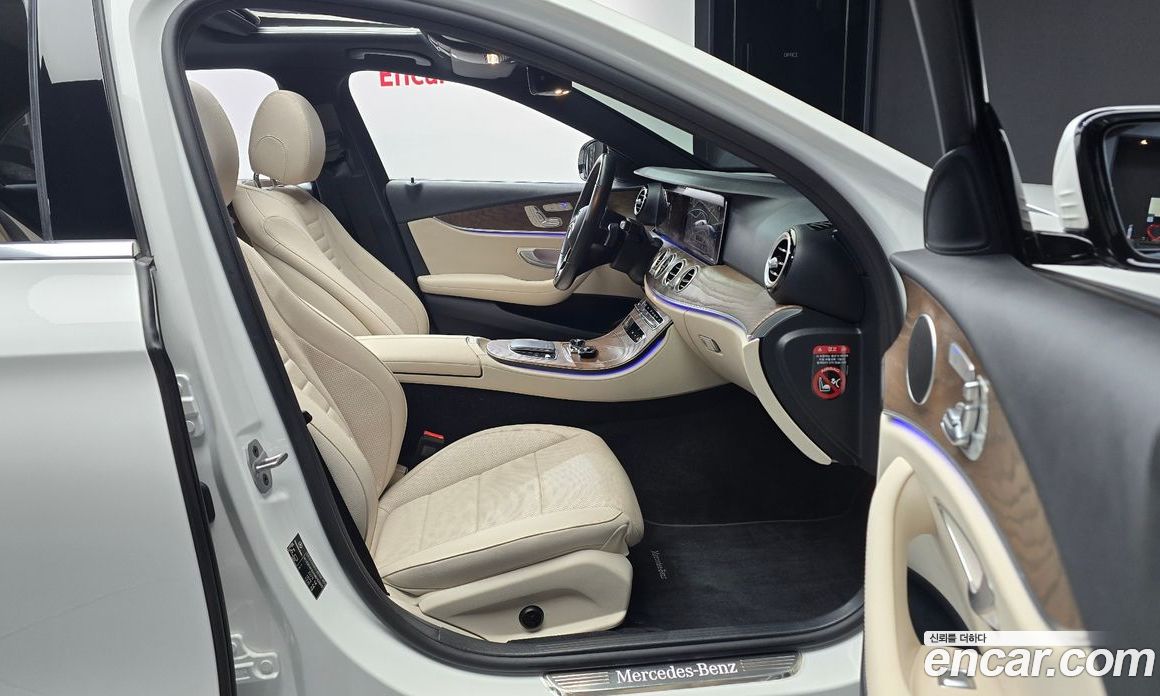 Mercedes-Benz E-Class W213 фото 11
