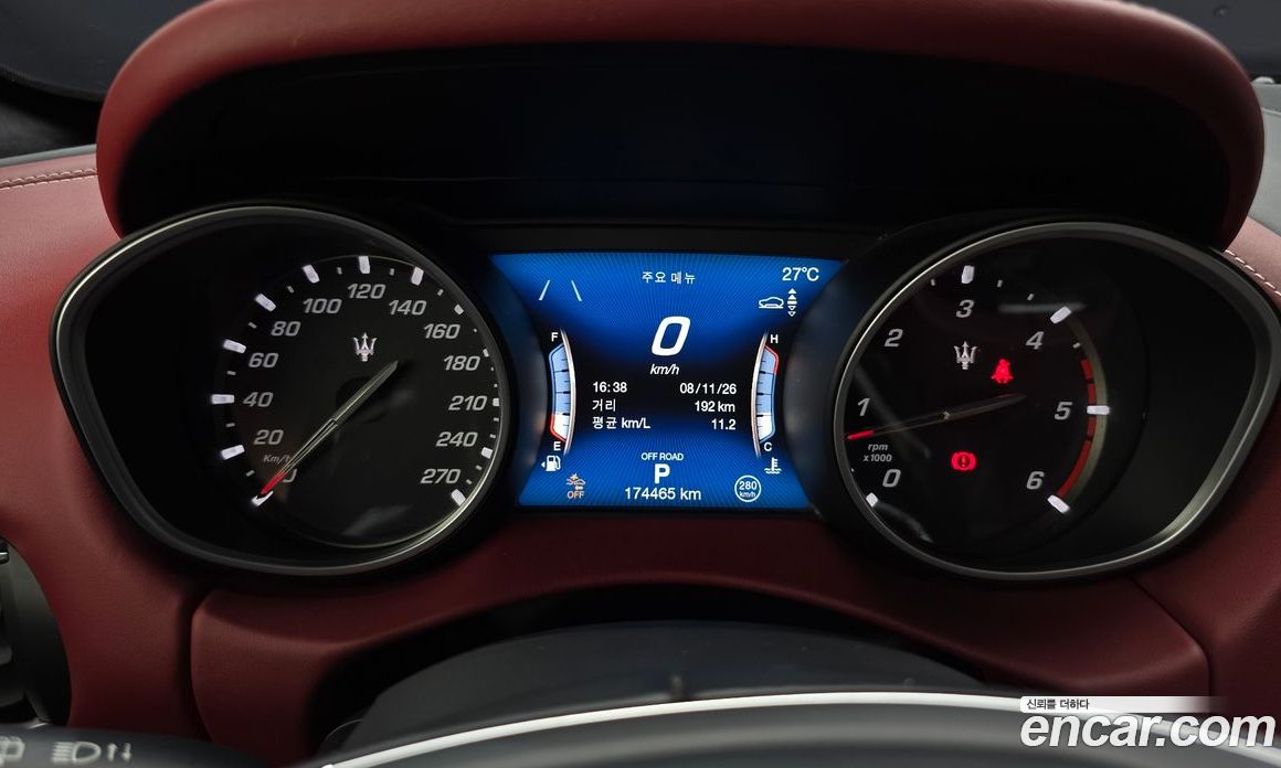 Maserati Levante фото 8