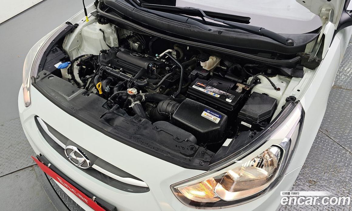Hyundai Accent (New Type) фото 6