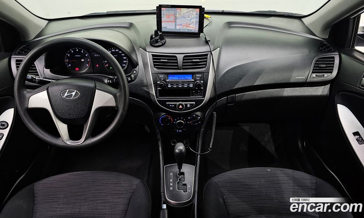 Hyundai Accent (New Type) фото 7