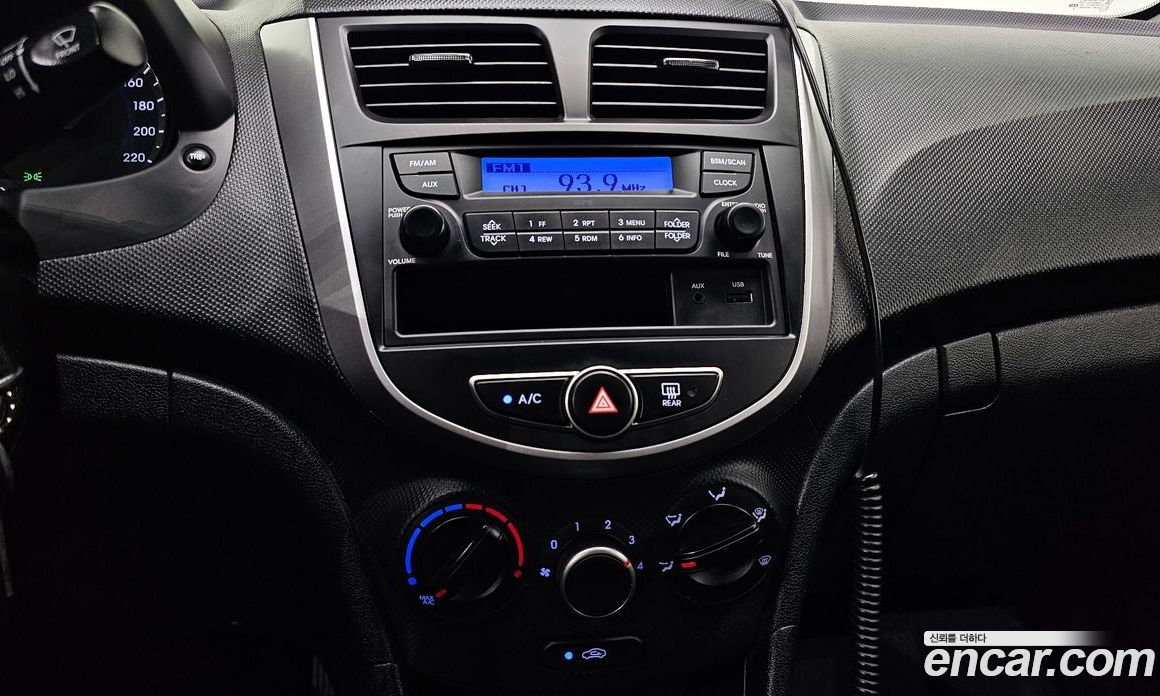 Hyundai Accent (New Type) фото 18
