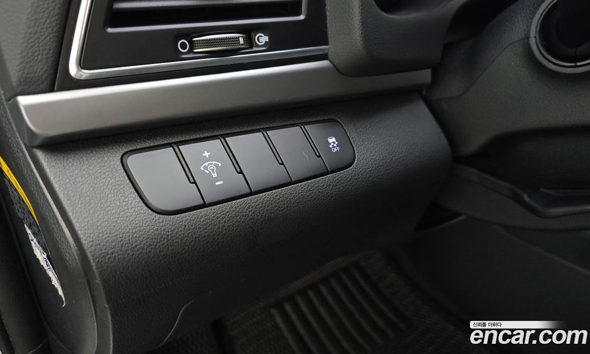 Hyundai Avante (AD) 6th Gen фото 16