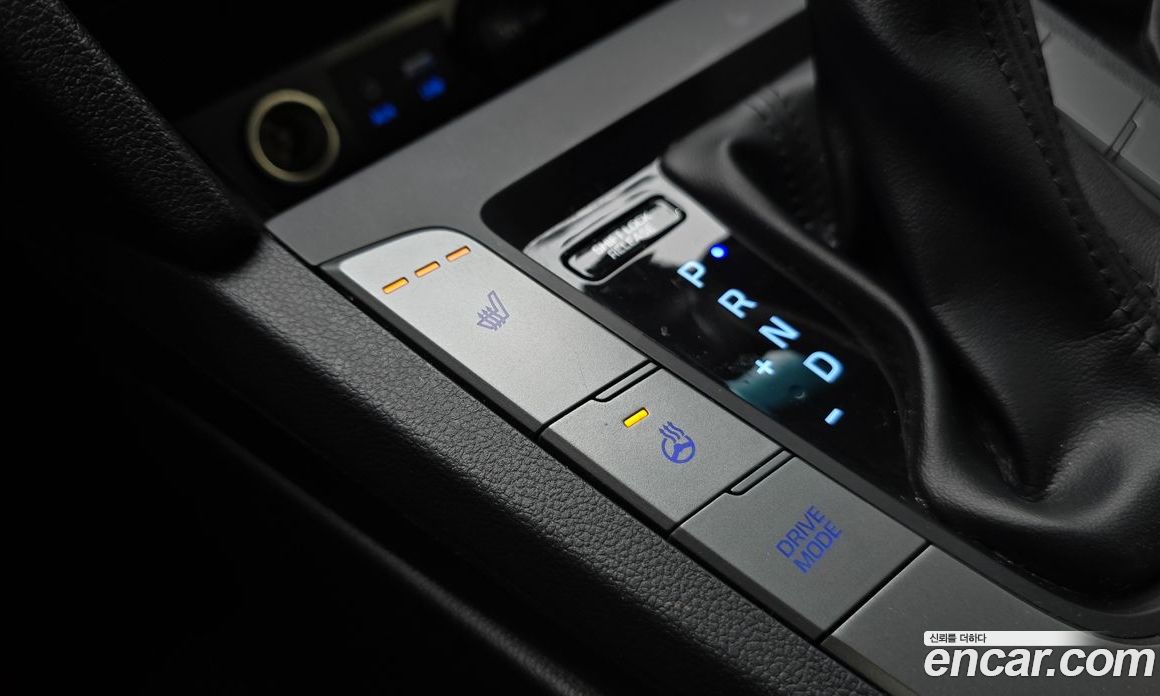 Hyundai Avante (AD) 6th Gen фото 17